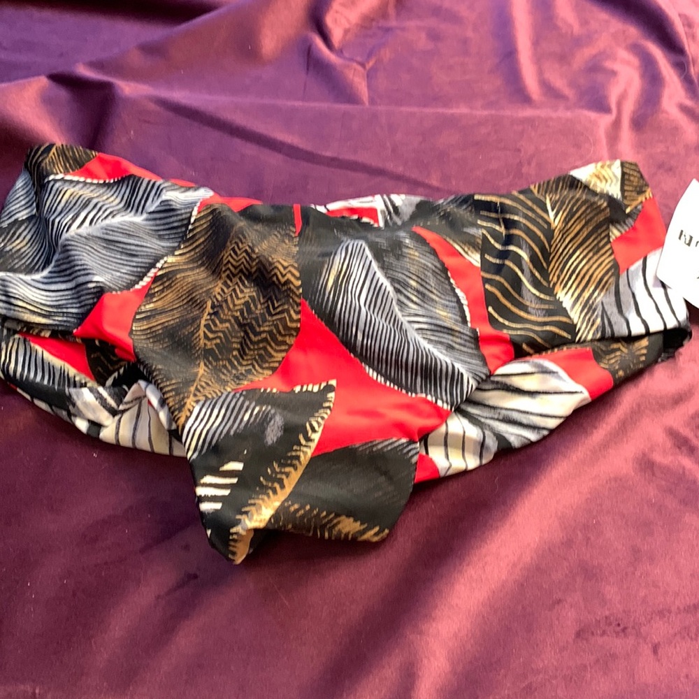 Xl Hawaii fused Kona bottoms nwt